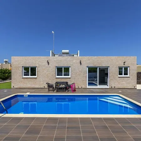 Hollywood Holiday home