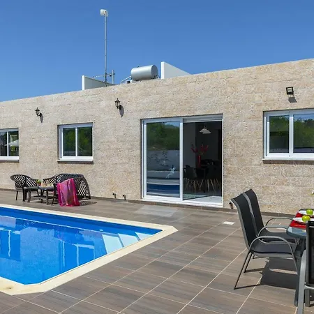 Ferienhaus Hollywood Protaras