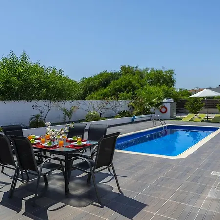 Hollywood Πρωταράς