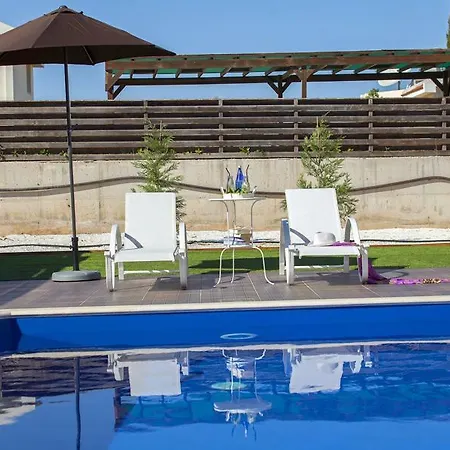 Hollywood Hébergement de vacances Protaras