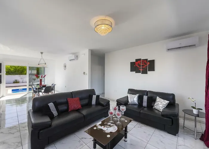 Сasa de vacaciones Hollywood Protaras