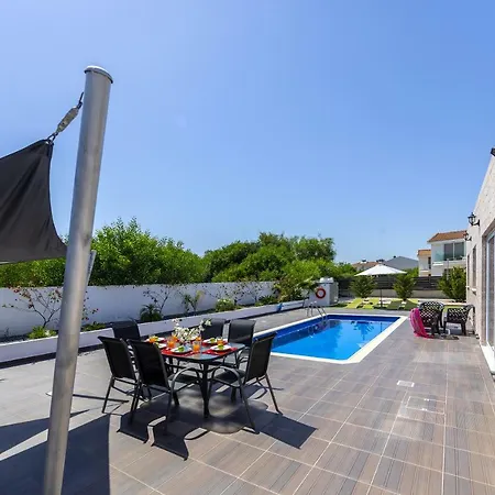 Hollywood プロタラス